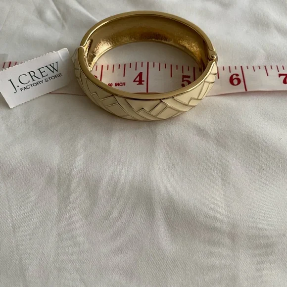 J. Crew Enamel Bracelet Vanilla & Gold Tone - Picture 6 of 6